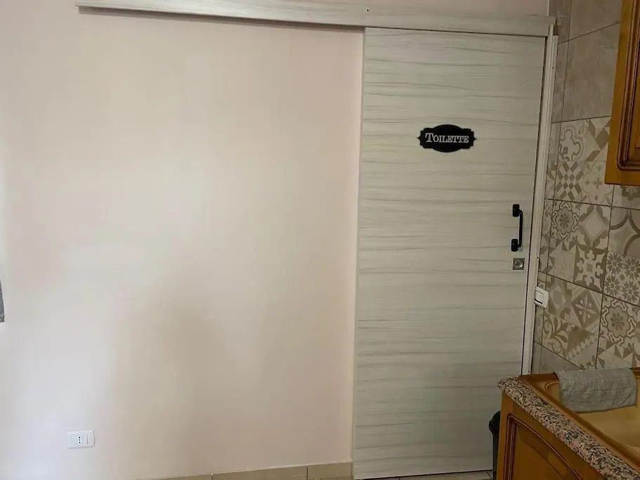 Holiday home Casa Malpensa 3 Piu Servizio Taxi Per Mxp 20 Euro Lonate Pozzolo