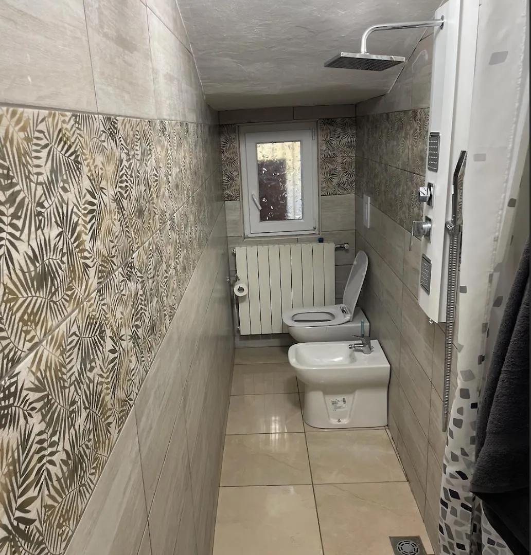 Holiday home Casa Malpensa 3 Piu Servizio Taxi Per Mxp 20 Euro Lonate Pozzolo